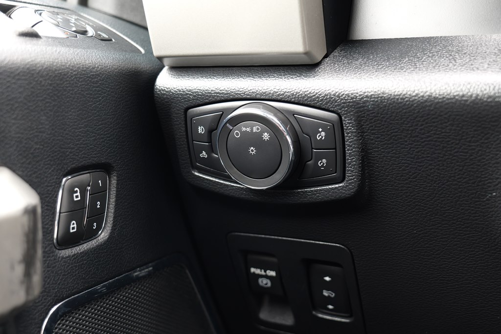 Used Car 2019 Ford F150  Supercrew For Sale Under $25,000 In Baker, Louisiana