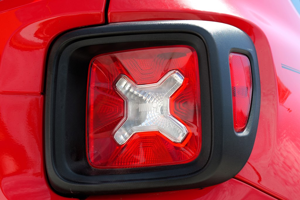 Used Car 2020 Jeep Renegade  Sport For Sale Under $15,000 In Baker, Louisiana
