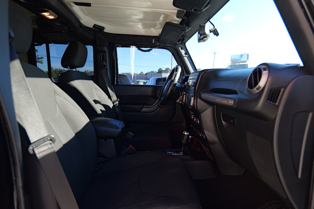 Used Car 2017 Jeep Wrangler Unlimi  Sport For Sale Under $20,000 In Baker, Louisiana