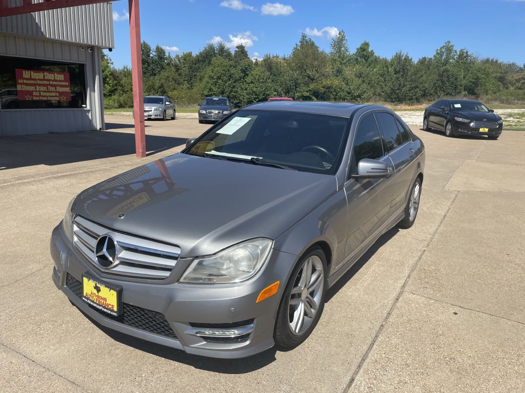 MERCEDES-BENZ C-CLASS 2013 MERCEDES-BENZ C-CLASS WDDGF4HB6DR262560