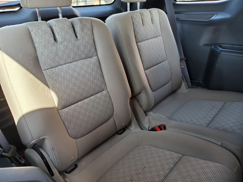 Photo 19 of this FORD EXPLORER