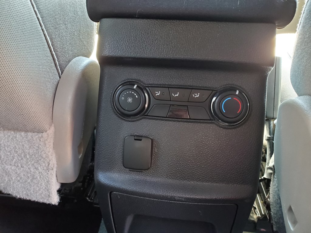 Photo 18 of this FORD EXPLORER