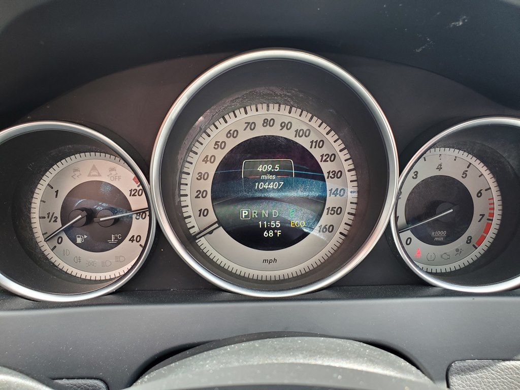 Photo 26 of this MERCEDES-BENZ C-CLASS