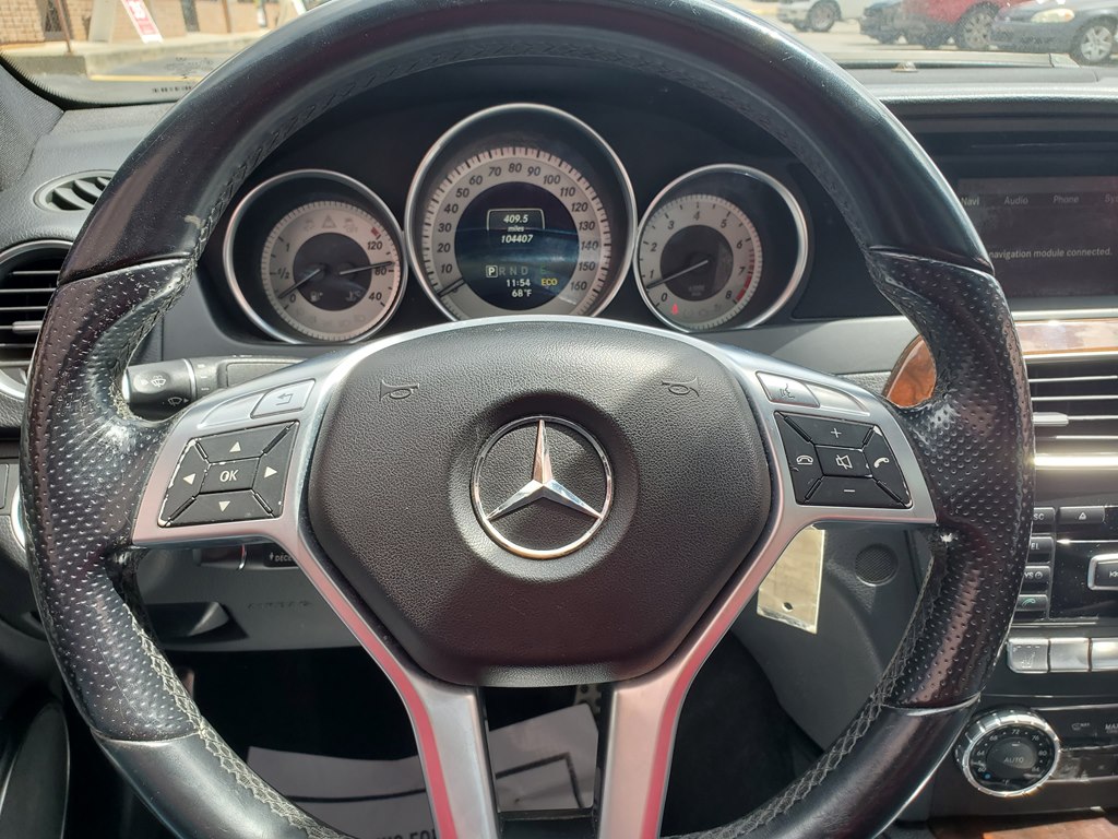 Photo 23 of this MERCEDES-BENZ C-CLASS