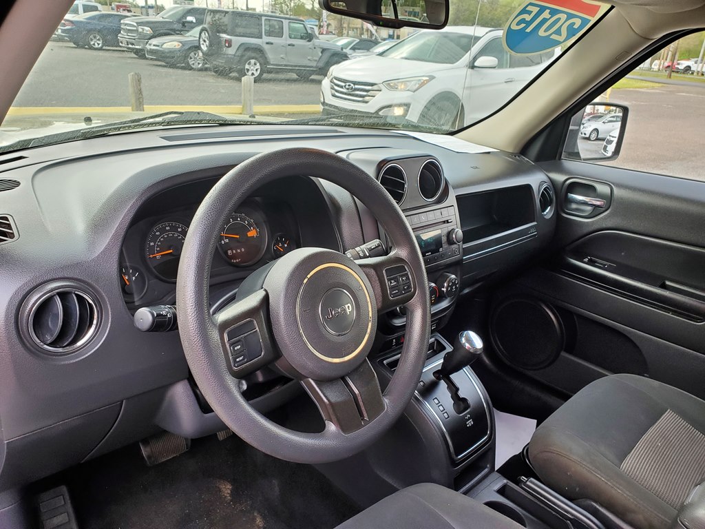 Photo 15 of this JEEP PATRIOT