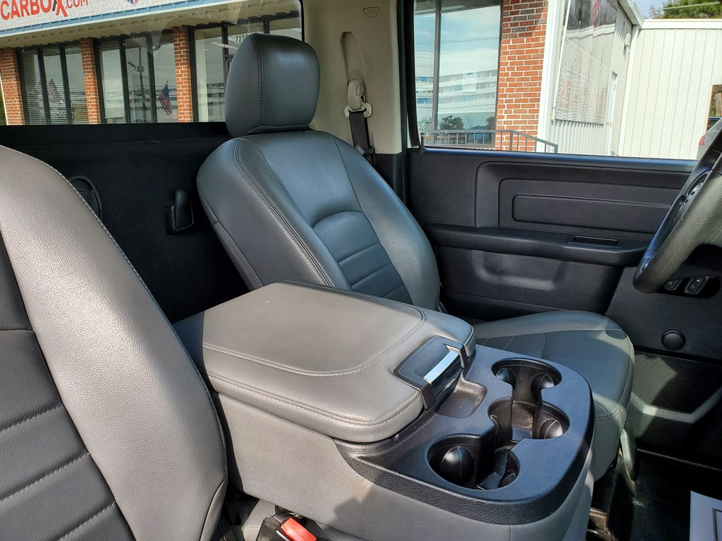 Photo 11 of this RAM 1500