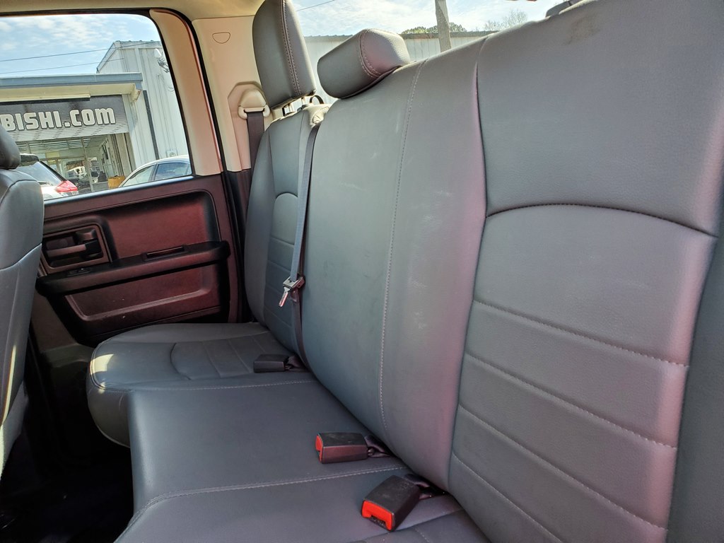Photo 13 of this RAM 1500