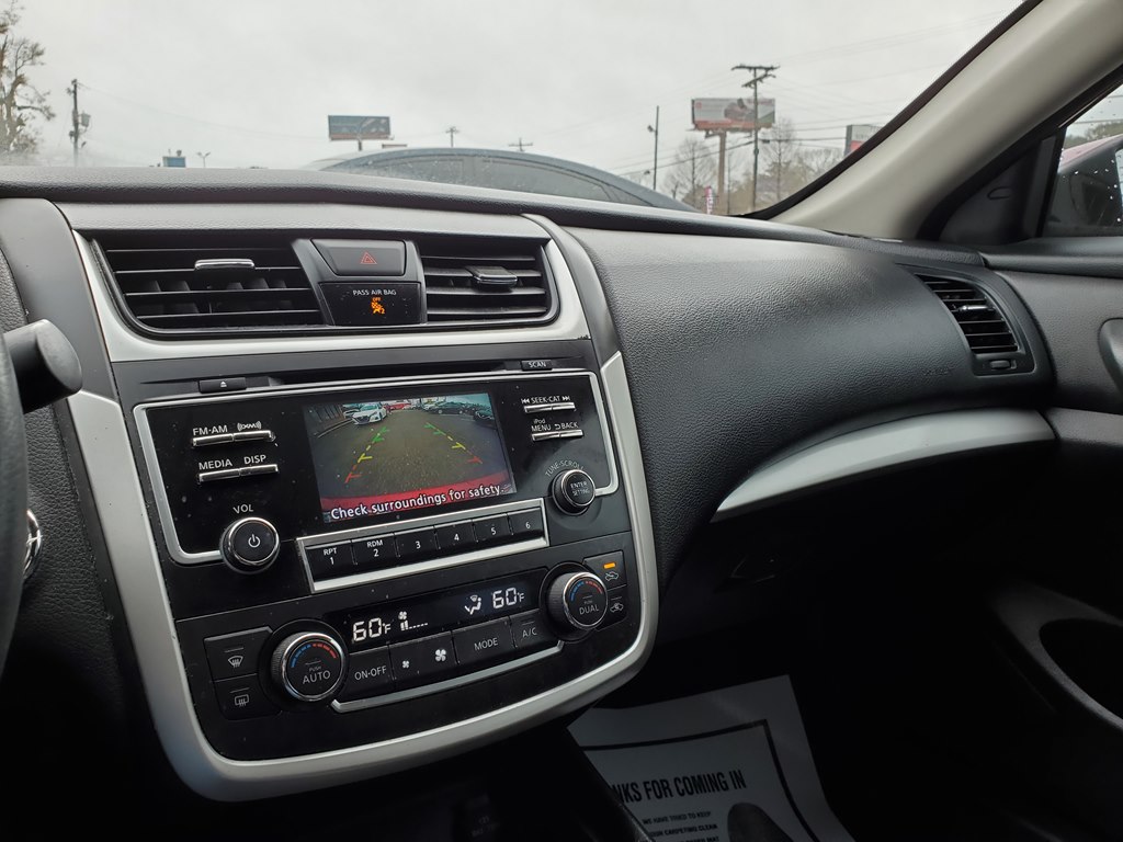 Photo 25 of this NISSAN ALTIMA