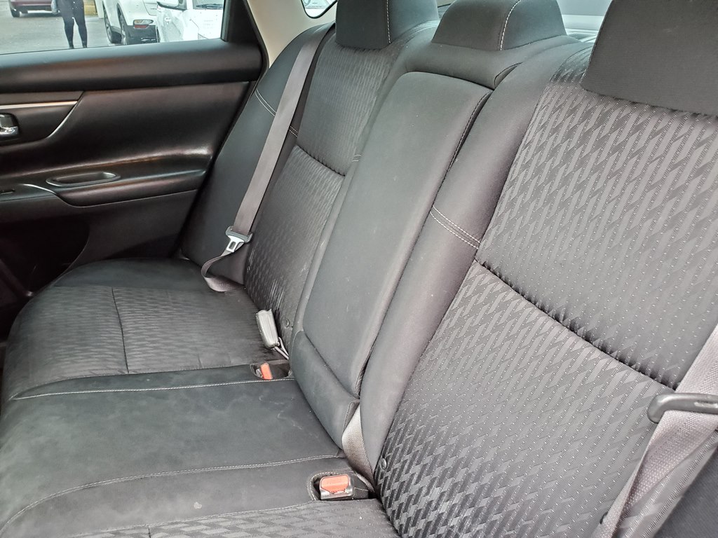 Photo 14 of this NISSAN ALTIMA