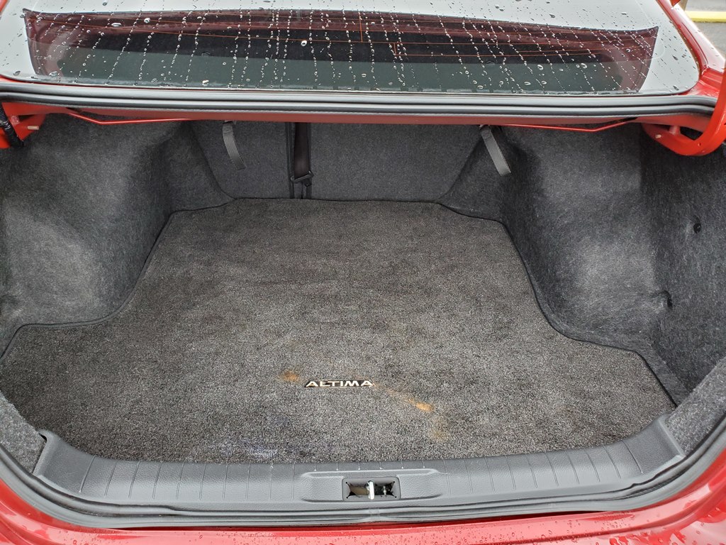 Photo 8 of this NISSAN ALTIMA