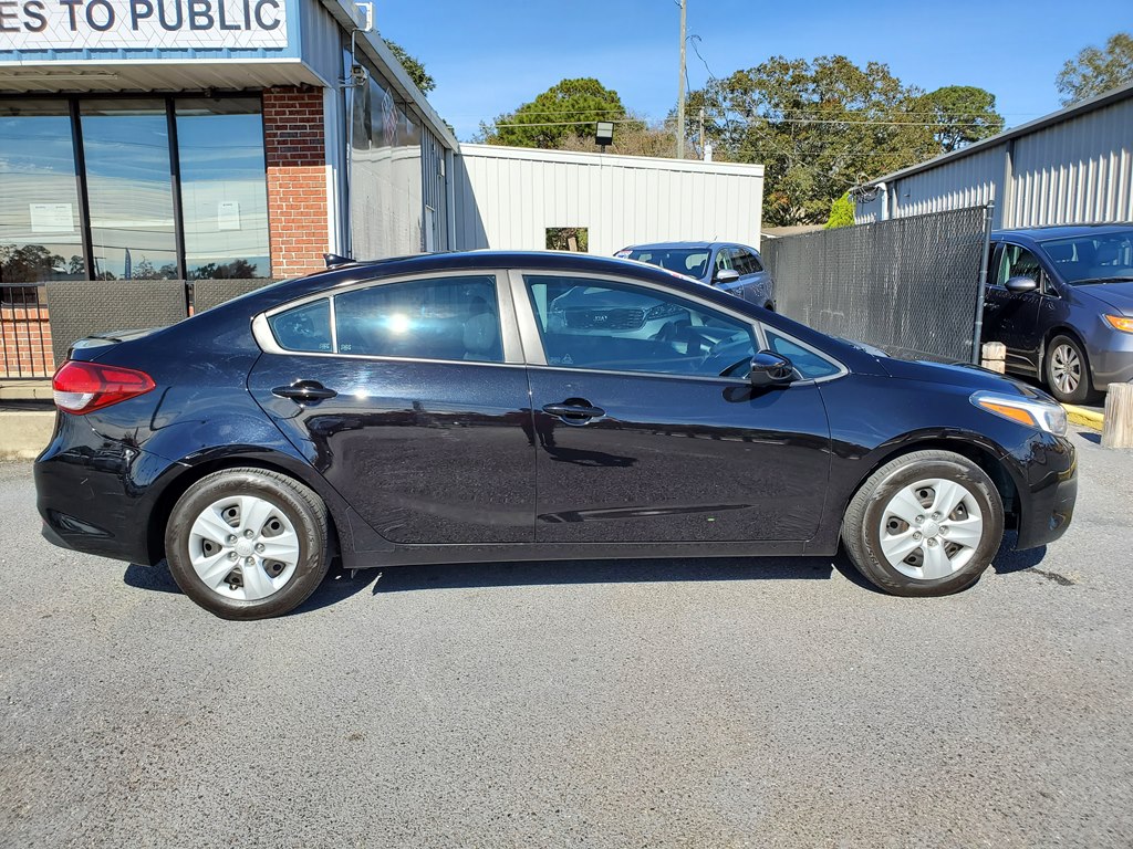 Photo 10 of this KIA FORTE