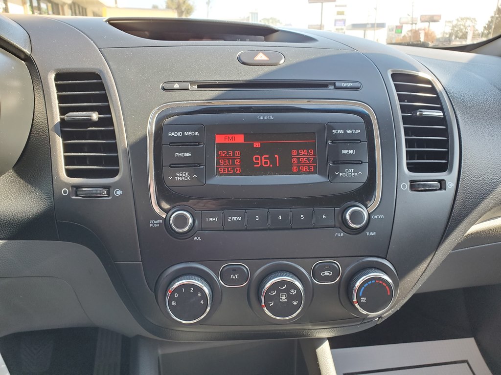 Photo 30 of this KIA FORTE