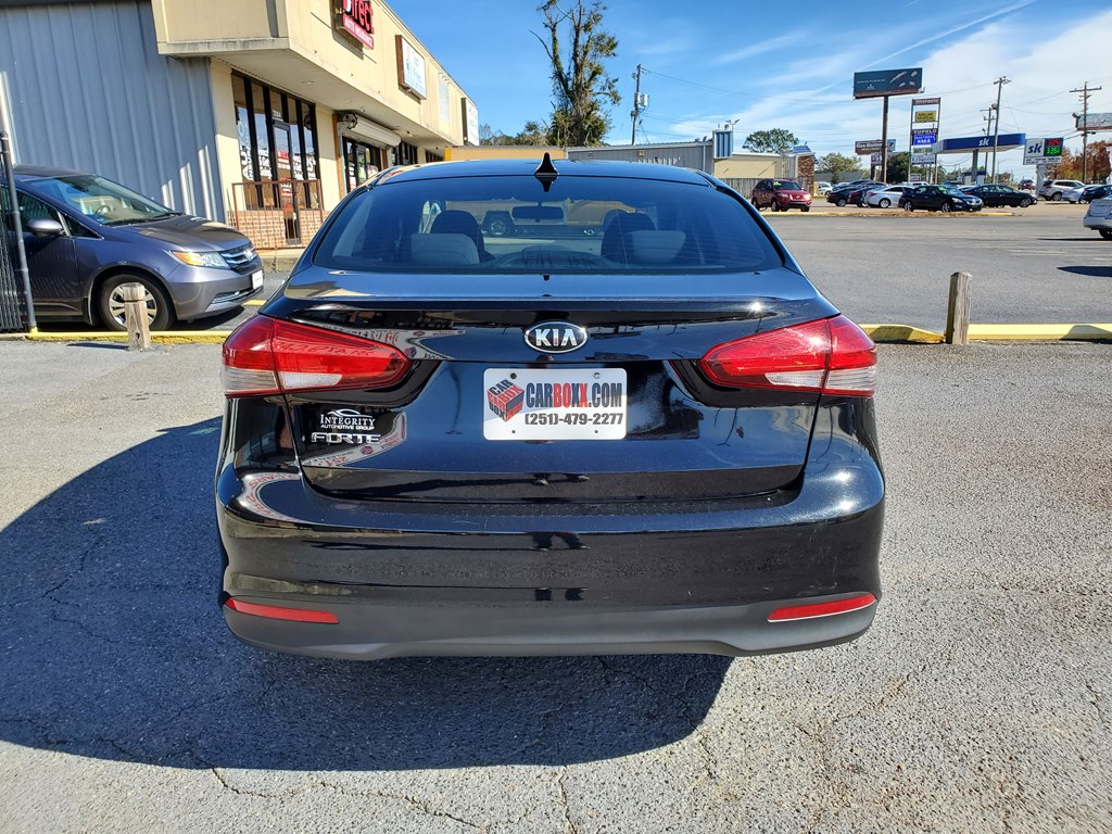 Photo 6 of this KIA FORTE