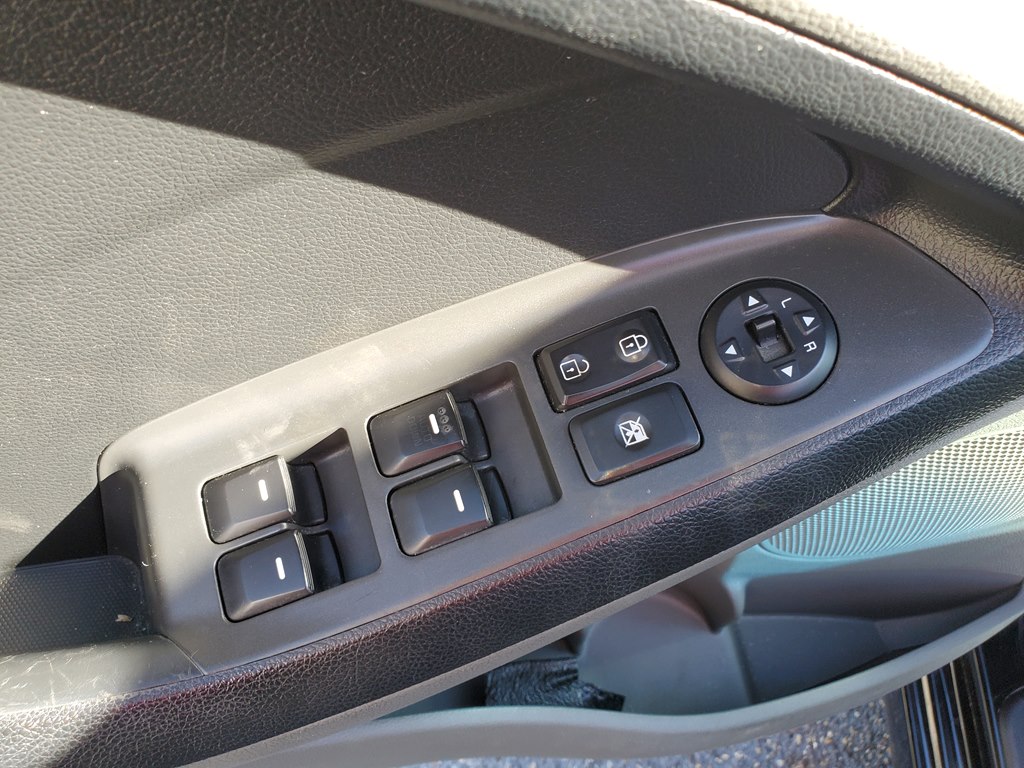 Photo 19 of this KIA FORTE