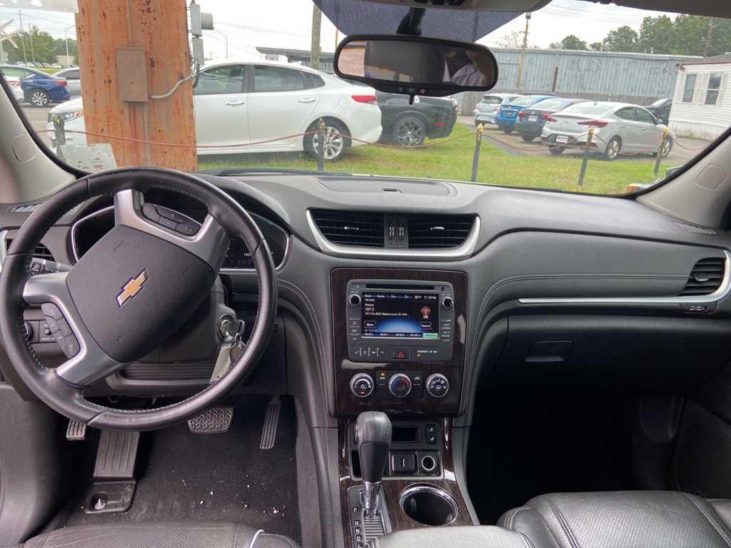 Photo 8 of this CHEVROLET TRAVERSE