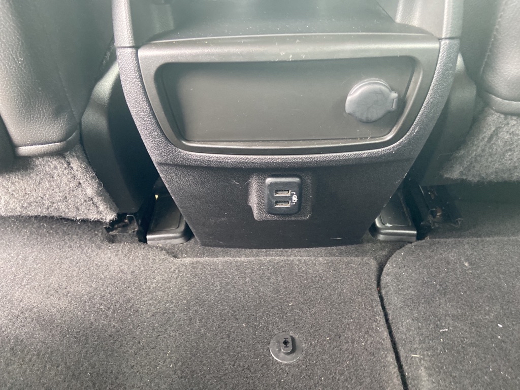 Photo 9 of this CHEVROLET TRAVERSE