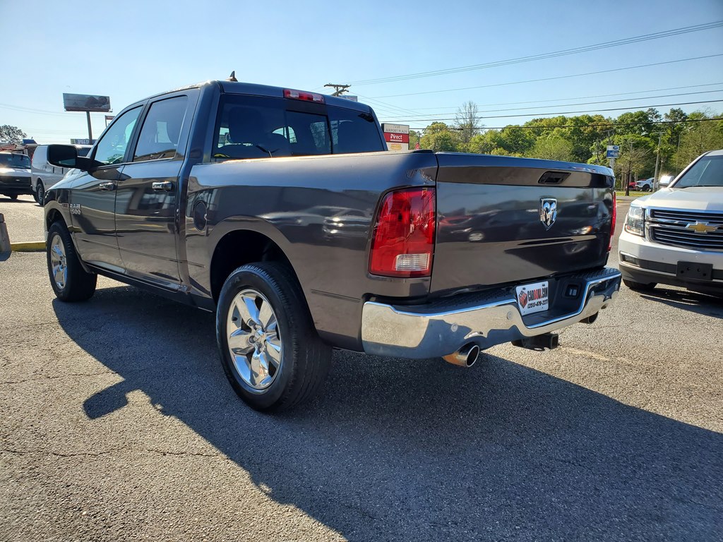 Photo 5 of this RAM 1500