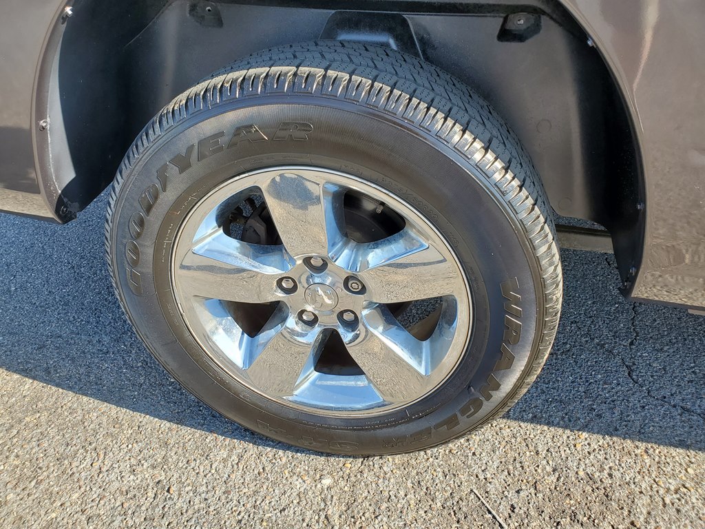 Photo 9 of this RAM 1500