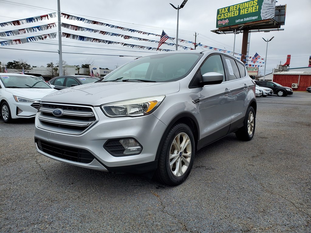 Photo 3 of this FORD ESCAPE