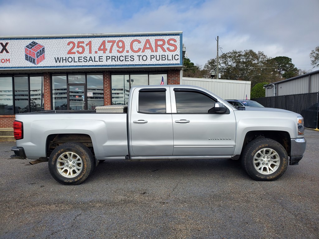 Photo 8 of this CHEVROLET SILVERADO 1500