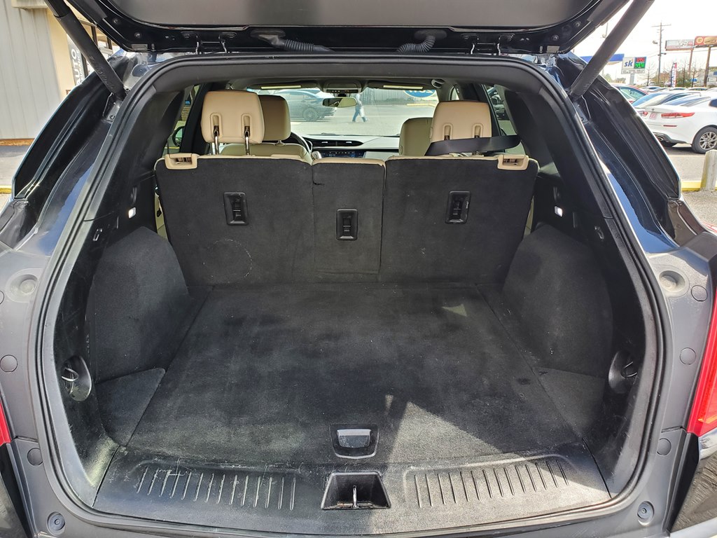 Photo 8 of this CADILLAC XT5