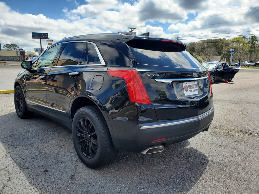 Photo 5 of this CADILLAC XT5