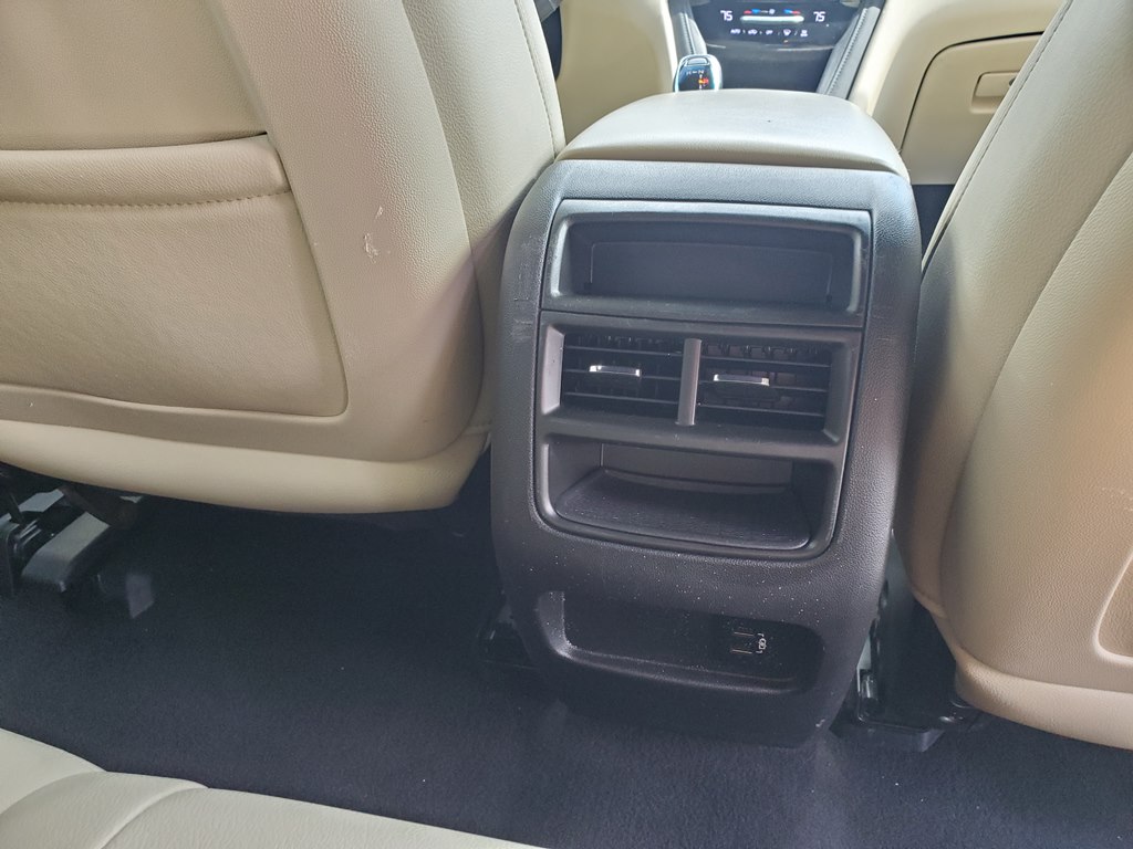 Photo 15 of this CADILLAC XT5