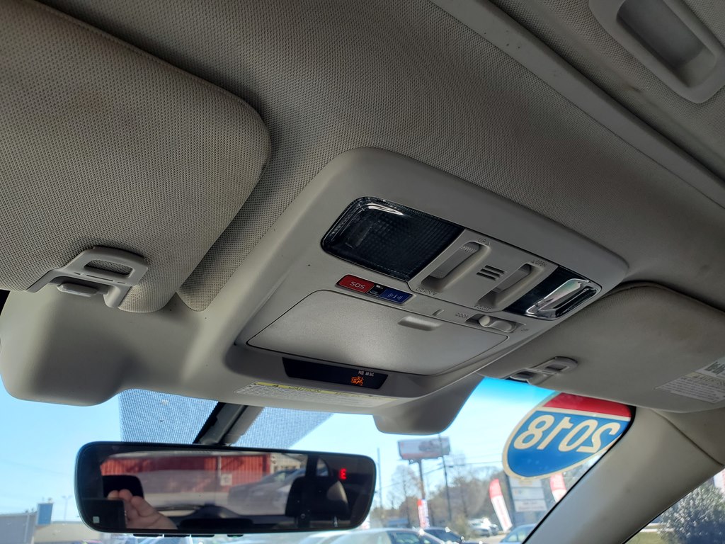 Photo 33 of this SUBARU OUTBACK