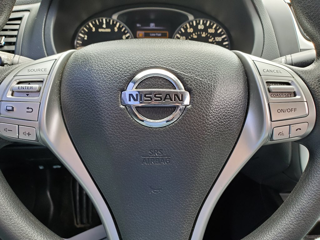 Photo 17 of this NISSAN ALTIMA