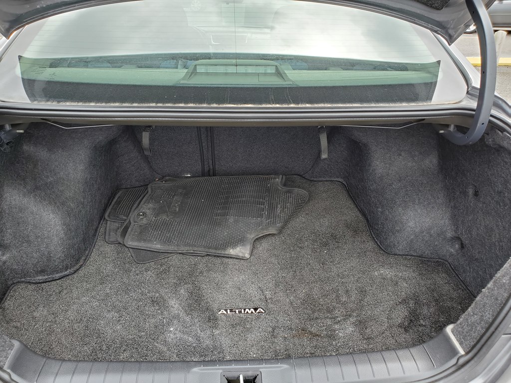 Photo 7 of this NISSAN ALTIMA