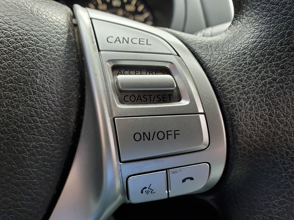 Photo 19 of this NISSAN ALTIMA