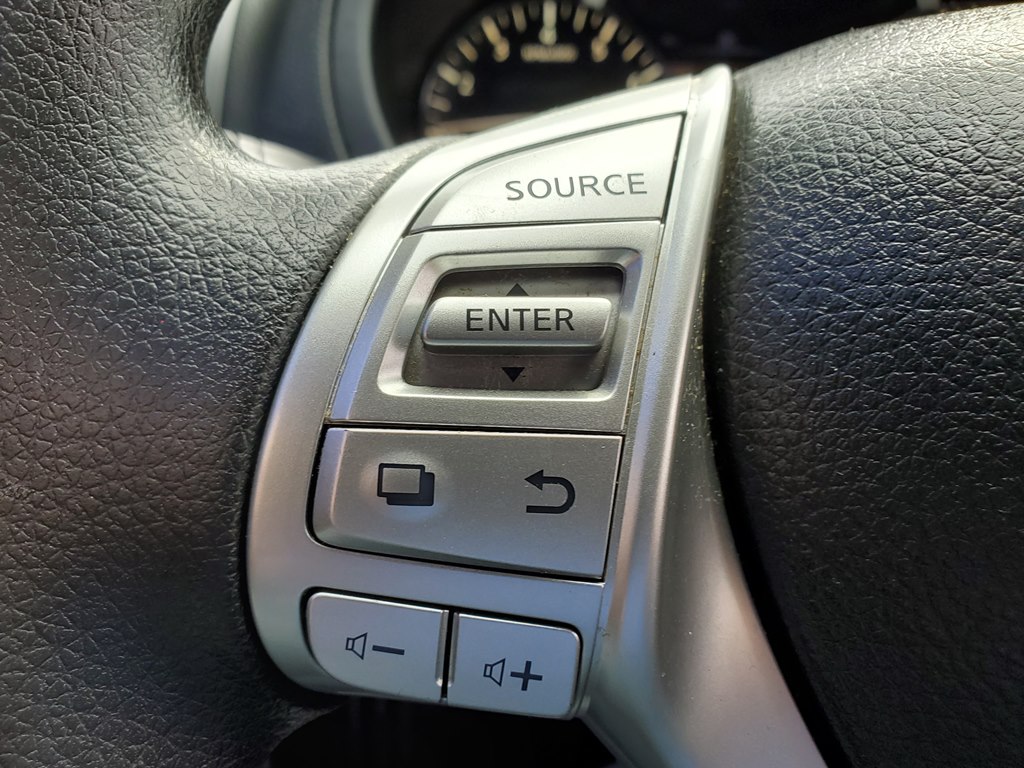 Photo 18 of this NISSAN ALTIMA