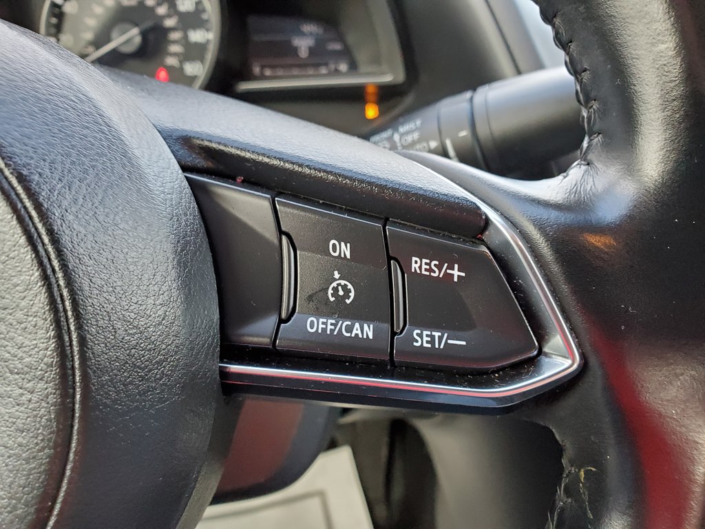 Photo 26 of this MAZDA 3
