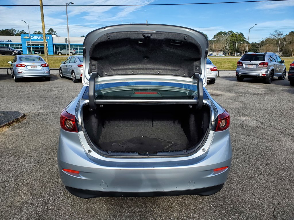 Photo 7 of this MAZDA 3