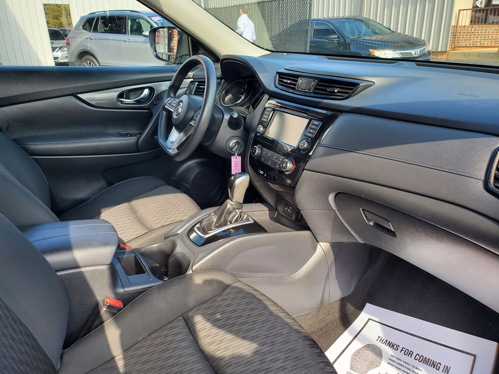 Photo 12 of this NISSAN ROGUE
