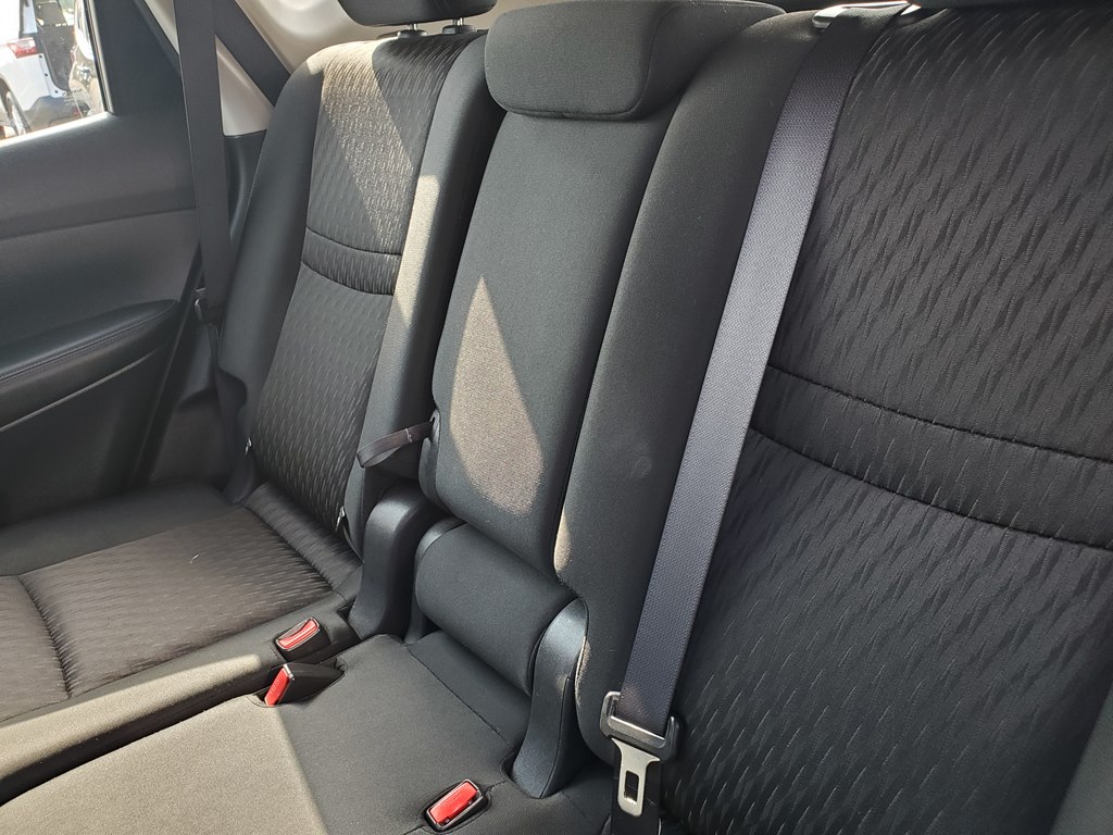 Photo 17 of this NISSAN ROGUE
