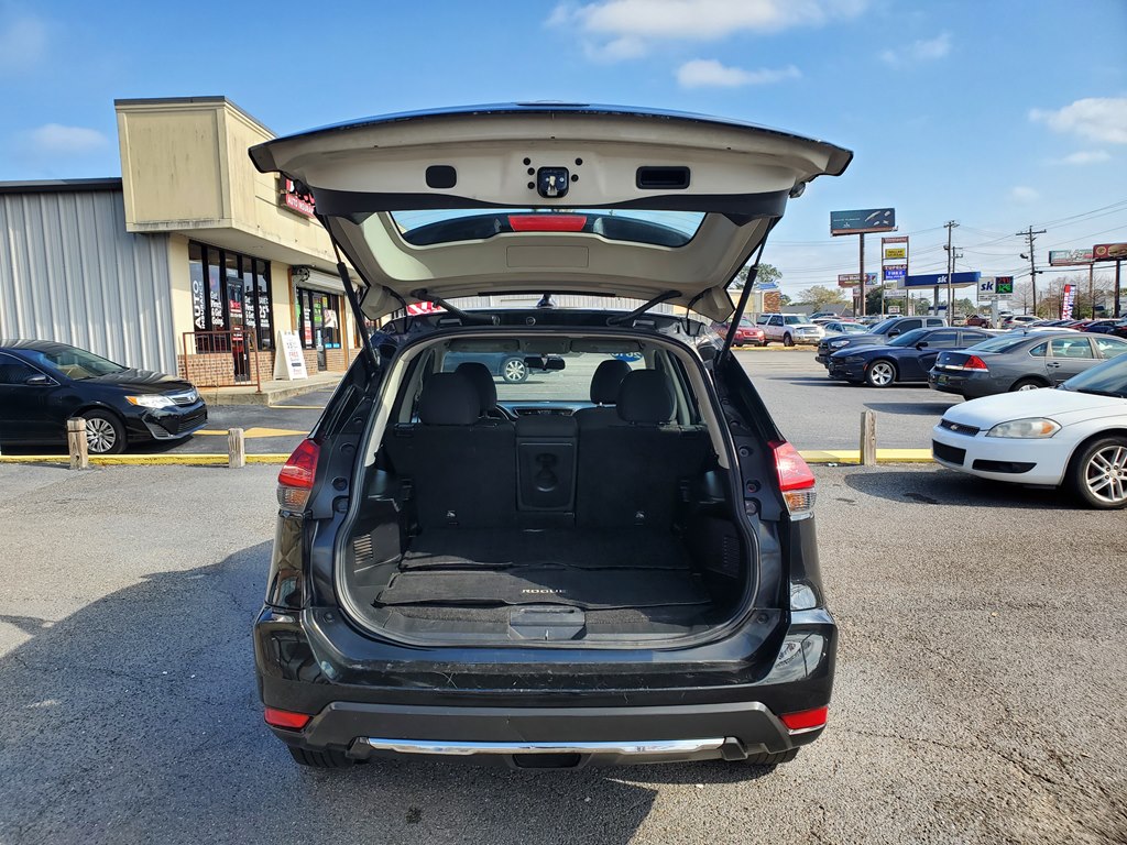 Photo 7 of this NISSAN ROGUE