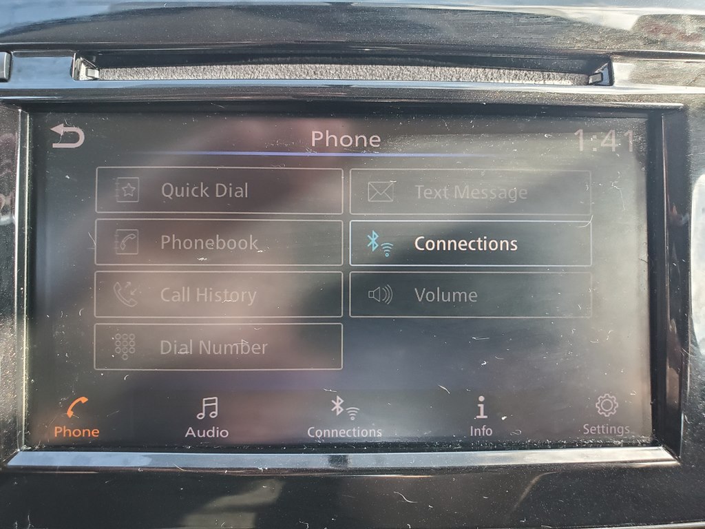 Photo 32 of this NISSAN ROGUE