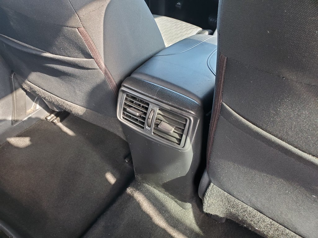 Photo 16 of this NISSAN ROGUE