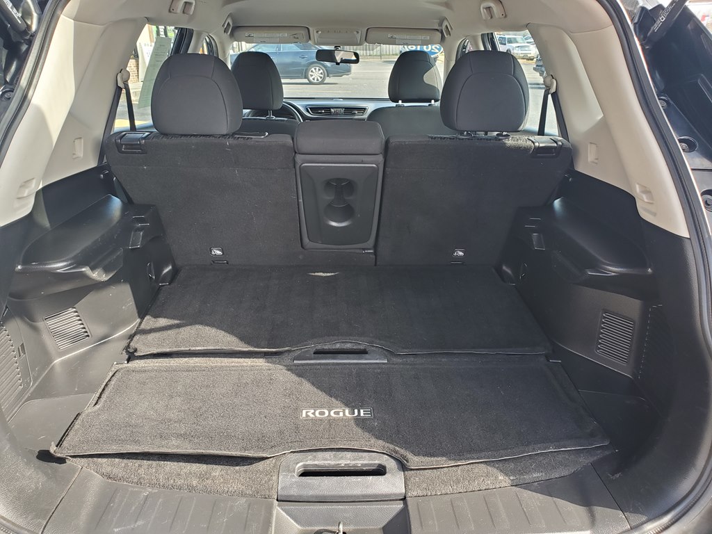 Photo 8 of this NISSAN ROGUE