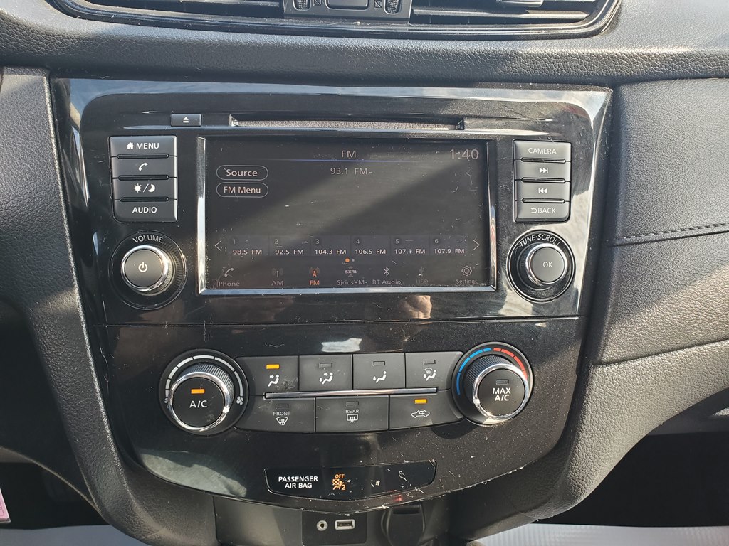 Photo 30 of this NISSAN ROGUE