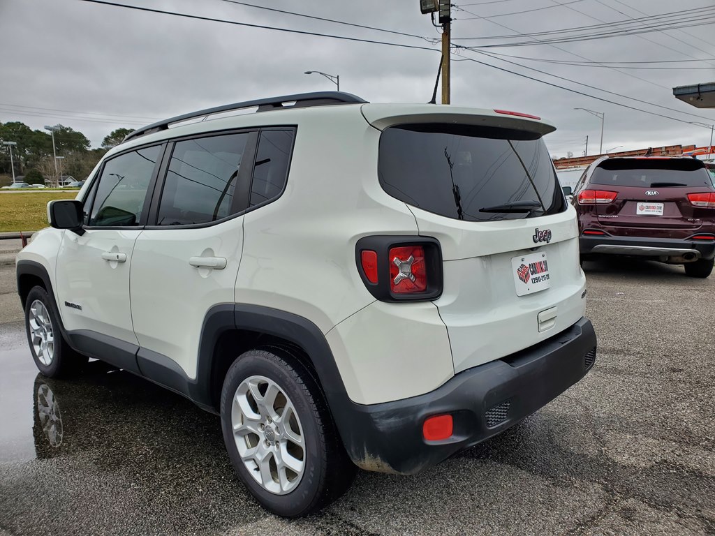 Photo 4 of this JEEP RENEGADE