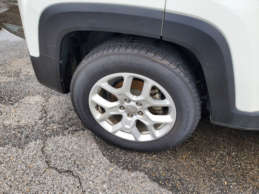 Photo 10 of this JEEP RENEGADE
