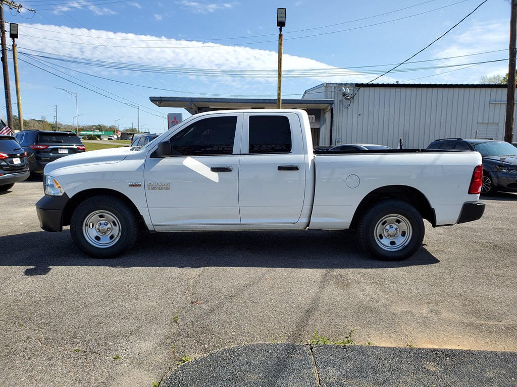Photo 4 of this RAM 1500