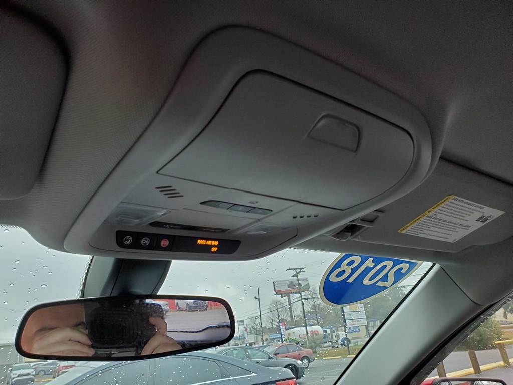 Photo 28 of this CHEVROLET EQUINOX