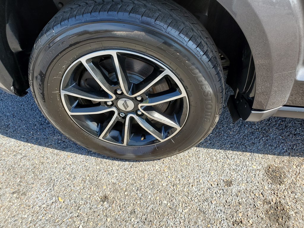 Photo 9 of this DODGE JOURNEY
