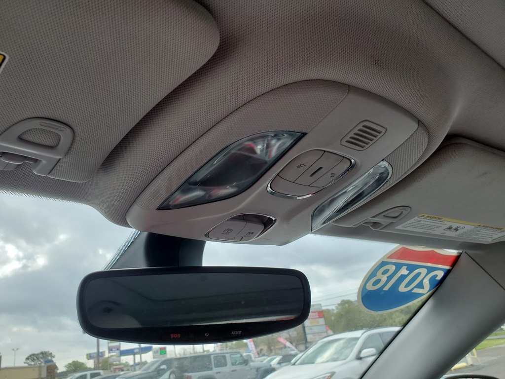 Photo 30 of this JEEP COMPASS