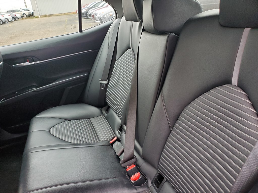 Photo 15 of this TOYOTA CAMRY