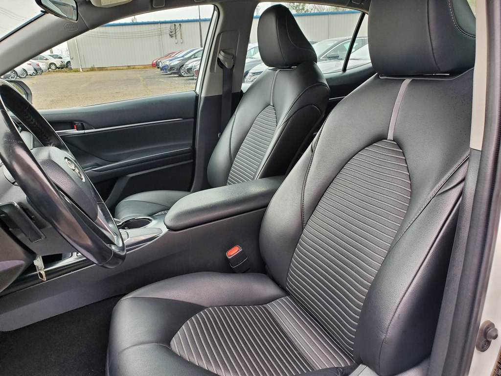 Photo 19 of this TOYOTA CAMRY