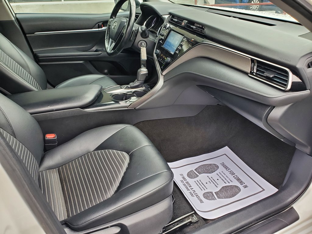 Photo 11 of this TOYOTA CAMRY